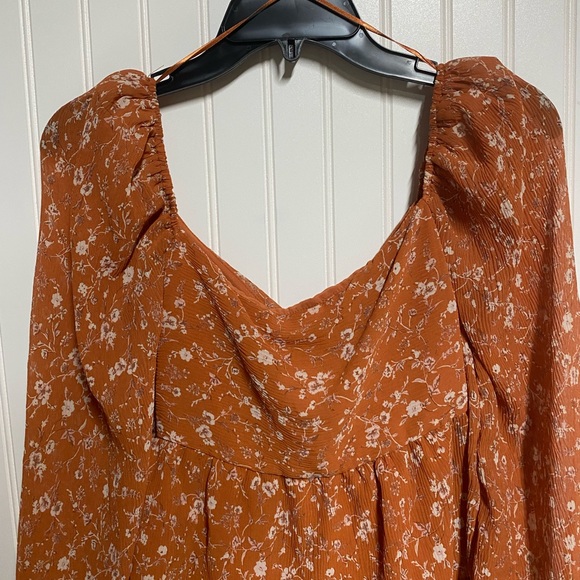 NWT ASTR The Label Rust Multi Floral Puff Sleeve Boho Sweetheart Top S XS - Picture 8 of 11